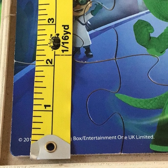 COPY - PJ Masks 7 puzzle set , sturdy pieces, wood box, complete, 1 piece w dam… - Picture 13 of 16